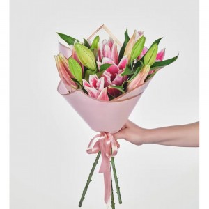 Pembe Lilyum Çiçek Buketi